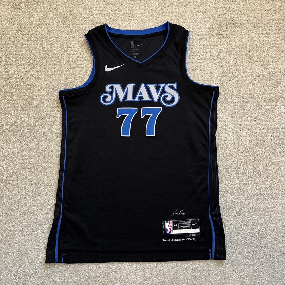 Dallas Mavericks Nike Jersey Size M Black Luka Doncic City Edition Swingman